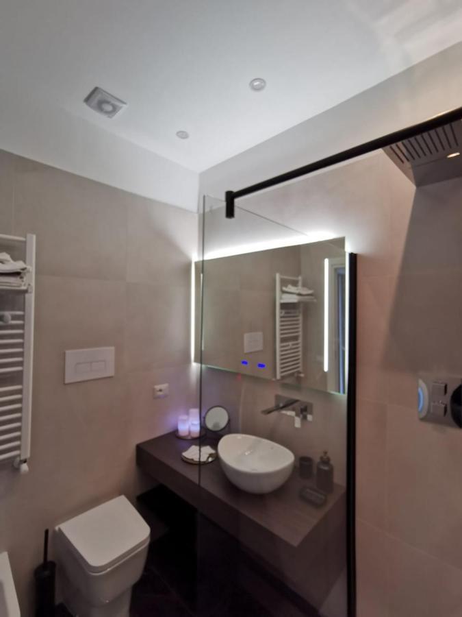 Vomero Guest House Napels Buitenkant foto